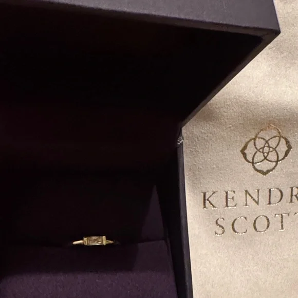 Kendra Scott Juliette Gold Band Ring in White CZ - Picture 3 of 3